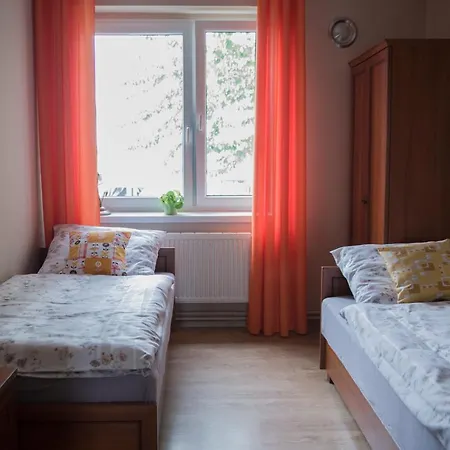 Pod Kogucikiem Hotel apartamentowy *
