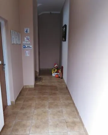 Pod Kogucikiem *