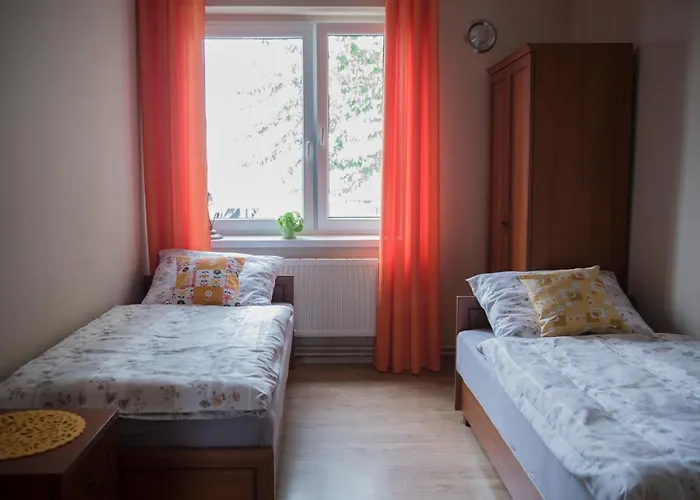 Pod Kogucikiem Apartahotel *